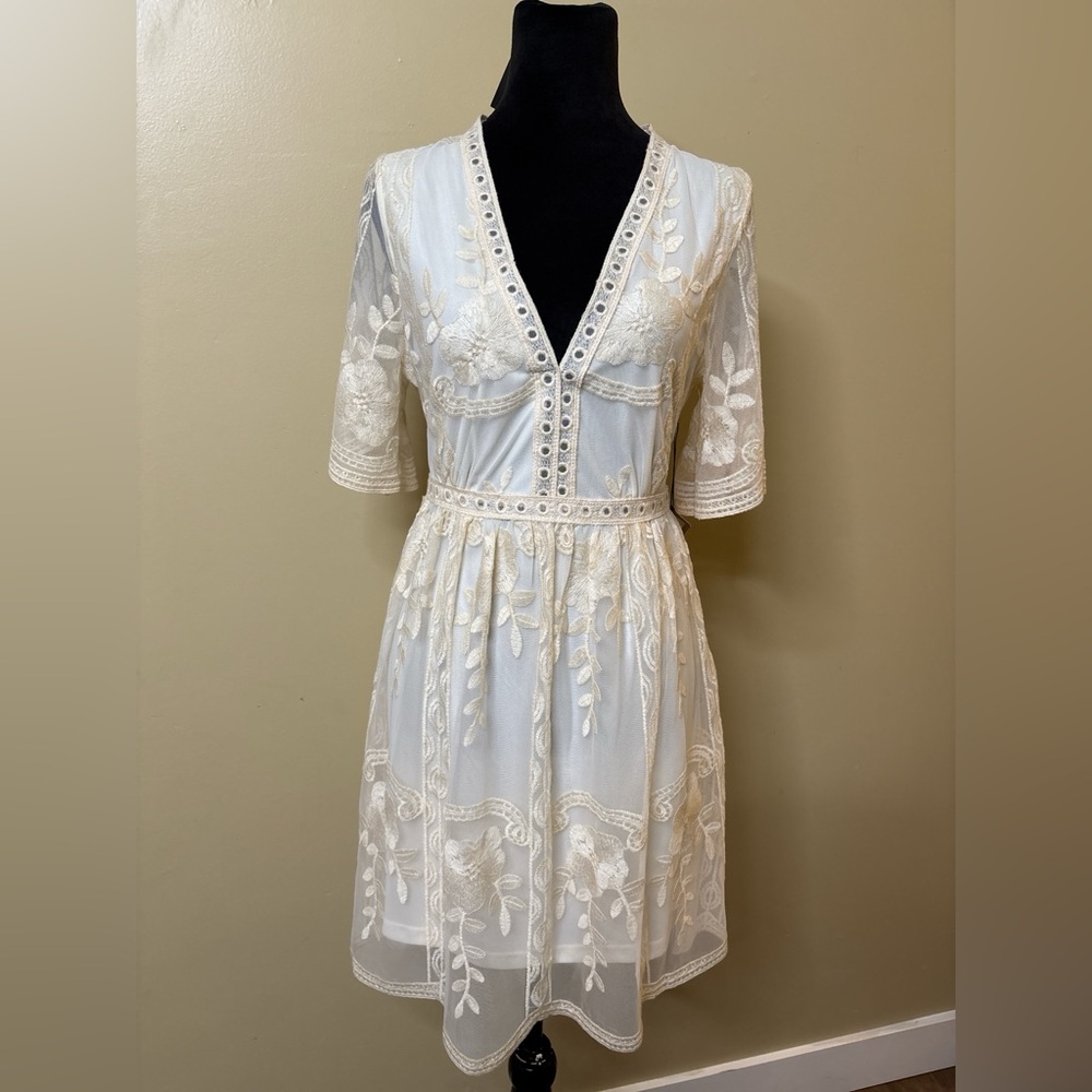 Haute Monde Cream Lace Midi Dress